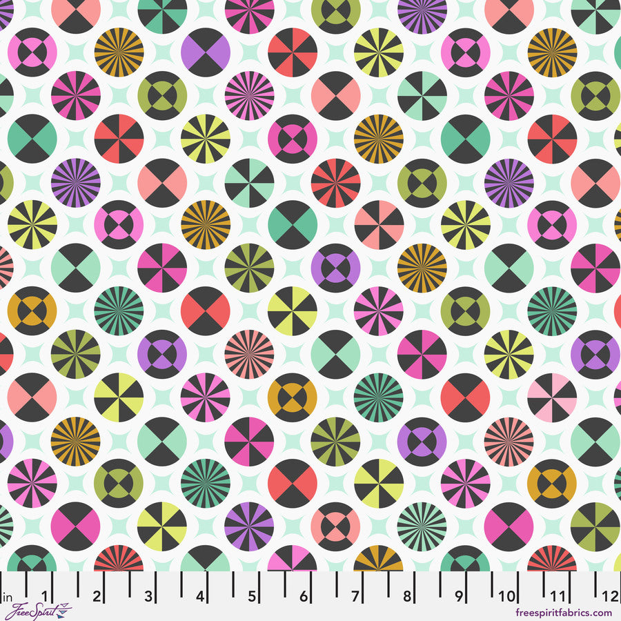 Prince Charming Deja Vu - Tula Pink - Taffy - Sugar Rush - PWTP278.SugarRush