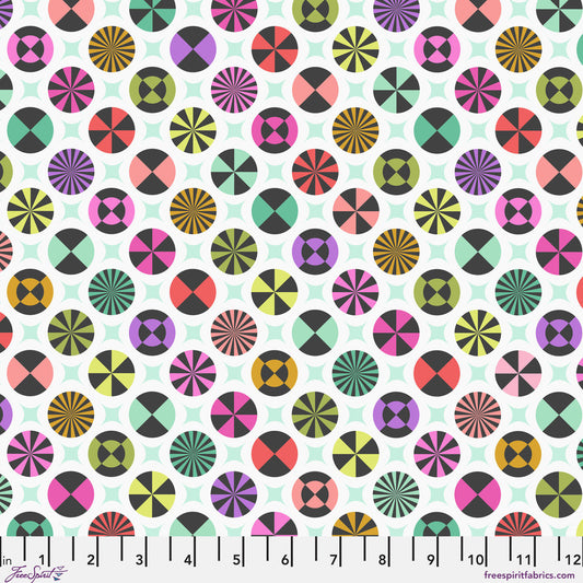 Prince Charming Deja Vu - Tula Pink - Taffy - Sugar Rush - PWTP278.SugarRush